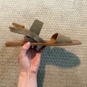 Clarks suede olive green sandals